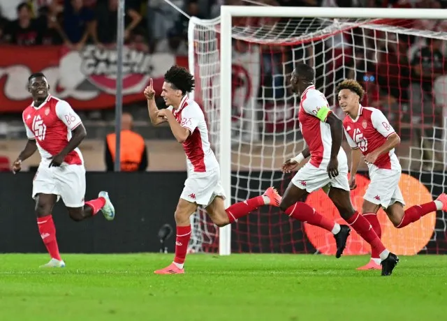 Monaco áp đảo hiệp 2 và Barca nỗ lực bất thành