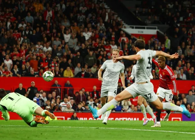 MU hủy diệt Barsley