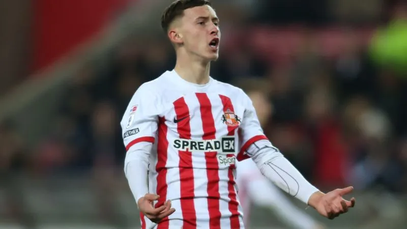 Chris Rigg thần đồng mới của bóng đá Anh