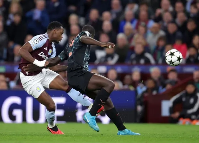 Bayern gục ngã trước Aston Villa