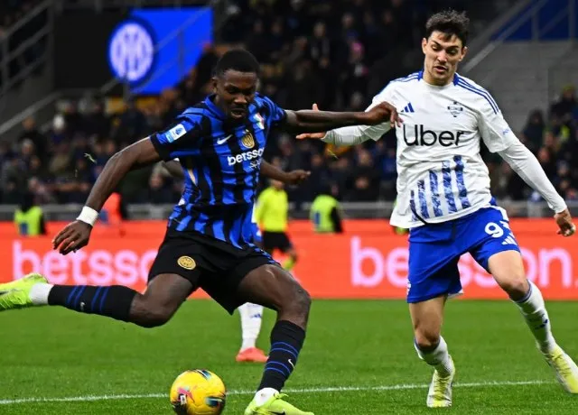 Inter Milan bám sát top đầu Serie sau chiến thắng 2-0 trước Como