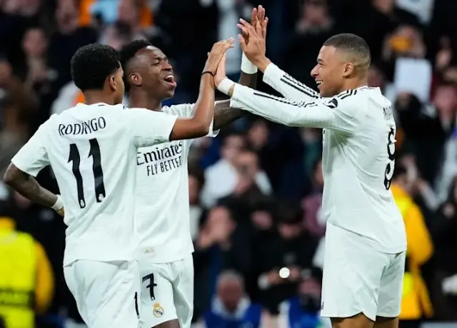 Real Madrid thể hiện sức mạnh vượt trội trước Salzburg