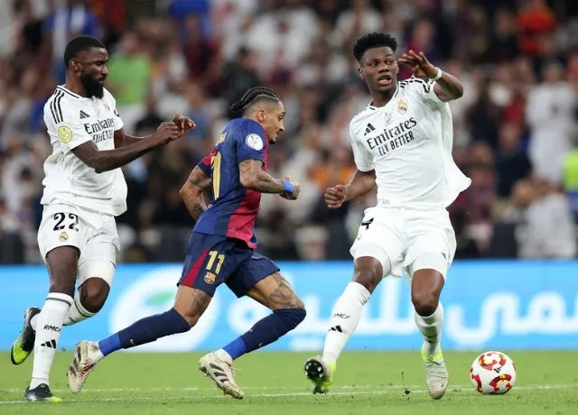 Barca đã có một màn trình diễn thuyết phục để đánh bại Real Madrid với tỷ số 5-2