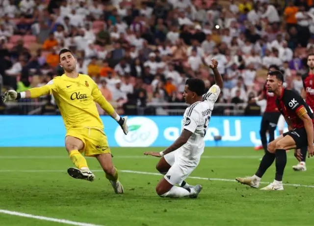 Real Madrid lấn lướt Mallorca