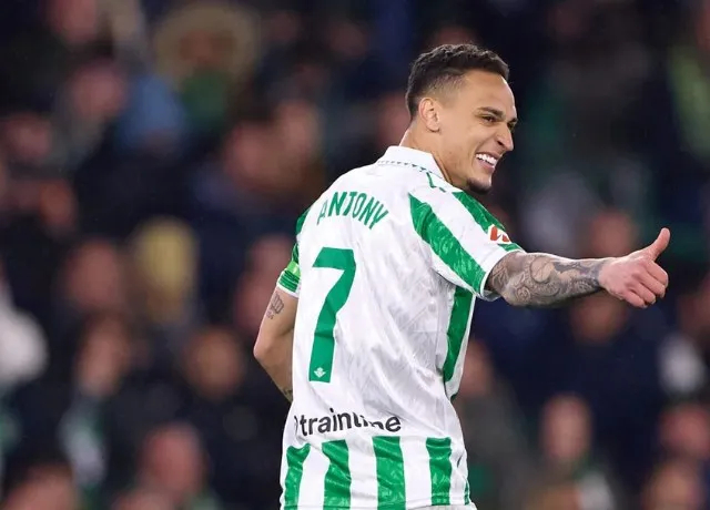 Antony liên tục tỏa sáng trong màu áo mới Real Betis