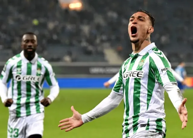 Antony liên tục tỏa sáng trong màu áo mới Real Betis
