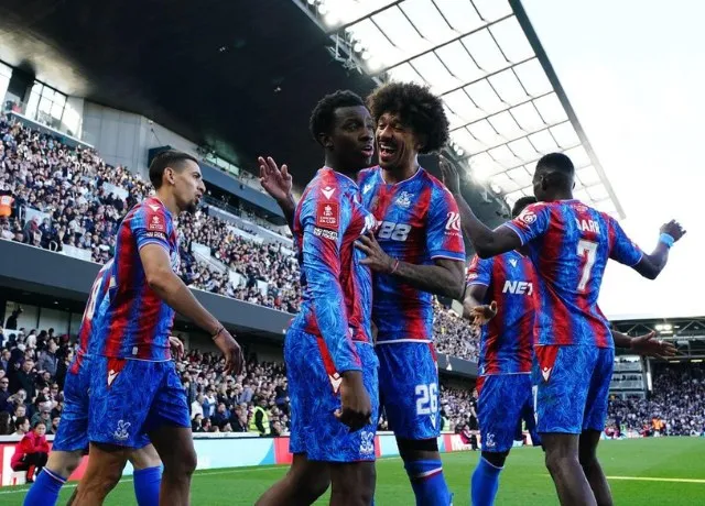 Trận đấu giữa Fulham và Crystal Palace tại tứ kết FA Cup