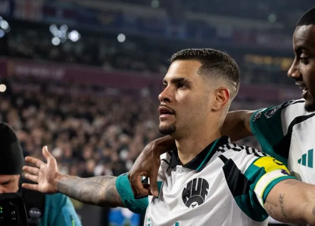 Newcastle thắng nhẹ nhàng West Ham 1-0 trên sân London