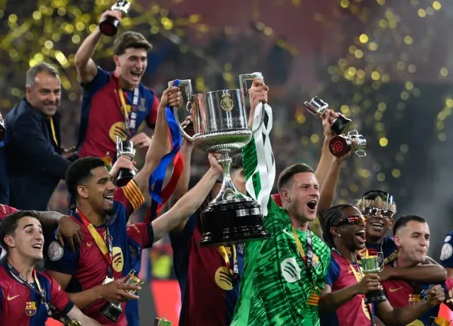 Barca giành cúp nhà vua Tây Ban Nha sau 120 phút nghẹt thở với Real