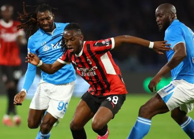 Lukaku tiếp tục tỏa sáng Napoli vượt qua AC Milan trên sân nhà