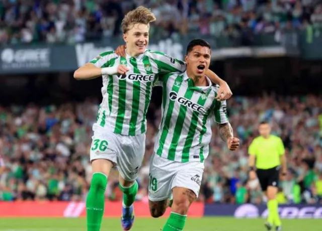 Thắng đậm Valladolid 5-1 Real Betis leo lên nhóm dự cúp C1 mùa sau