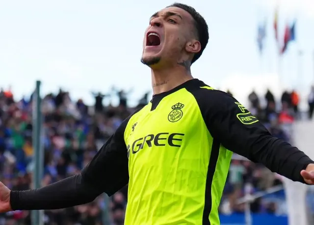 Antony tiếp tục thể hiện phong độ cao