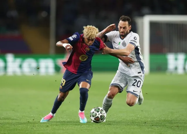 Barca có trận hòa điên rồ 3-3 khi tiếp đón Inter