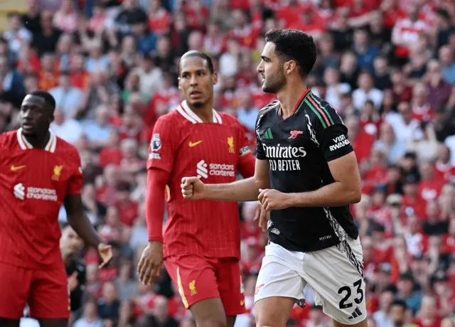 Liverpool và Arsenal đã cống hiến cho người hâm mộ một trận cầu kịch tính tại Anfield