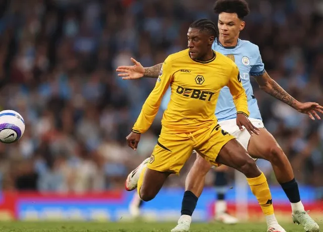 Man City tiếp tục hành trình giành vé dự Champions League mùa sau