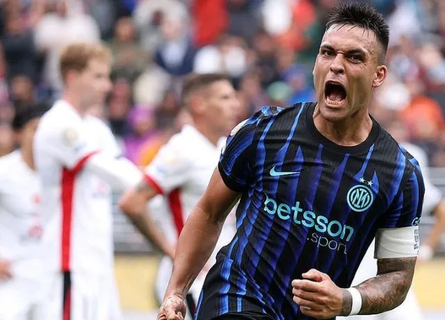 Inter vừa có chiến thắng nghẹt thở trước Urawa Red