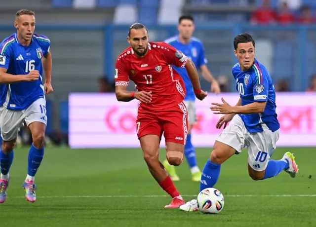 Italia nhân đôi cách biệt