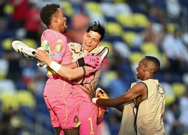 Los Angeles đã phải nhận thất bại cay đắng 0-1 trước nhà vô địch Tunisia