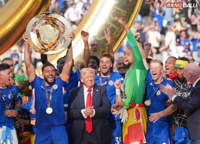 Chelsea đăng quang ngôi vô địch sau khi đánh bại PSG 3-0