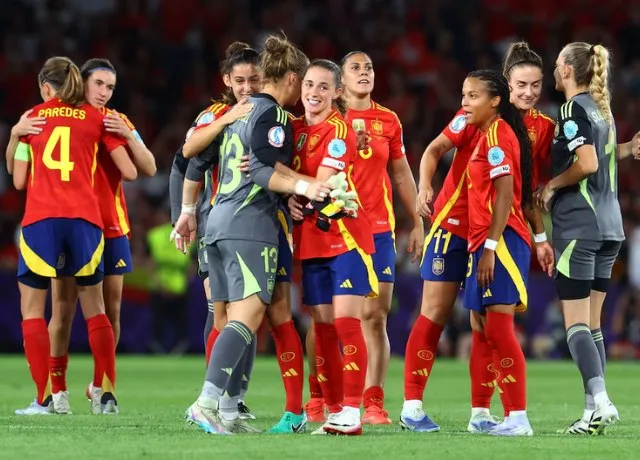 Tuyển nữ Tây Ban Nha thắng nhẹ nữ Thụy Sĩ giành vé vào bán kết Euro 2025