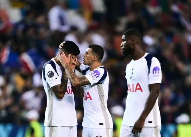 Tottenham đánh rơi siêu cúp Châu Âu ở phút bù giờ trước PSG