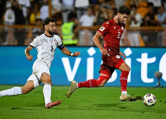 Ronaldo lập cú đúp Bồ Đào Nha thắng đậm Armenia 5-0