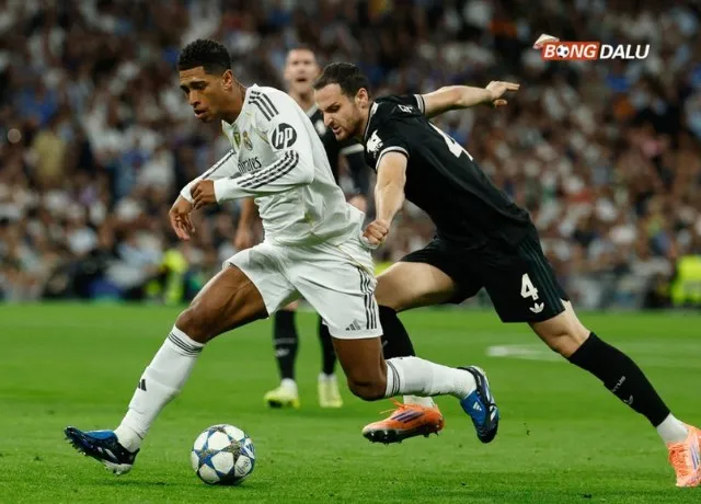 Real Madrid quật ngã Juventus 1-0 Bellingham ghi bàn duy nhất