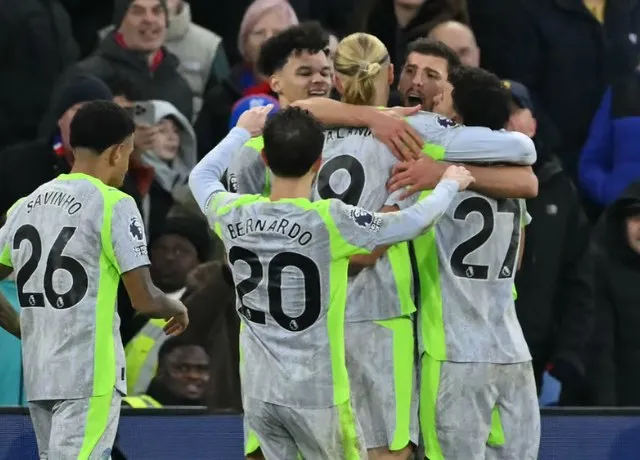 Man City vùi dập Crystal Palace 3-0 ngay trên sân khách