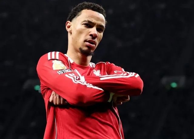 Tottenham thua Liverpool 1-2 vòng 17 Premier League